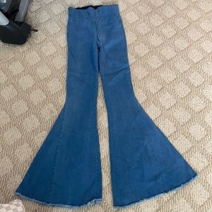 Skylar+Madison bell bottom jean with elastic waist